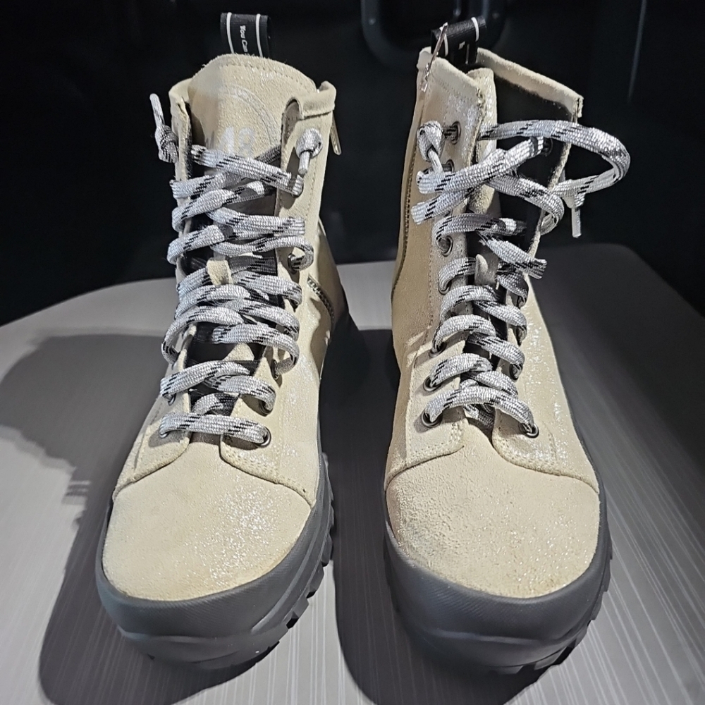 P448 Women Denise Beige Glitter Platform Lace-up Vibram Combat Boot 36 US 6 NWOT - Picture 2 of 11